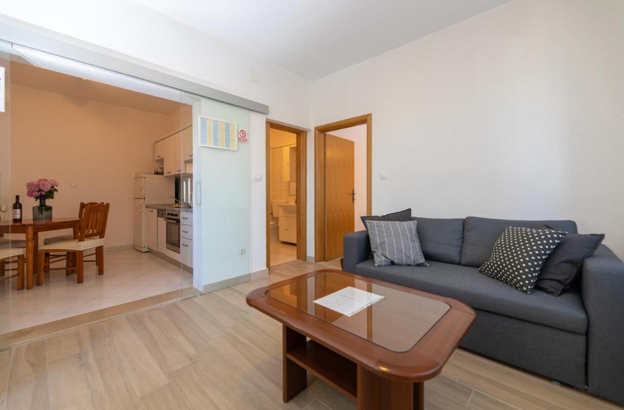 Ella Apartment Supetar