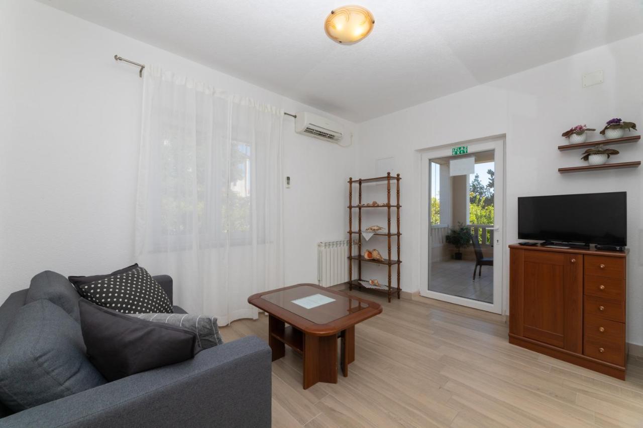 Ella Apartmán *